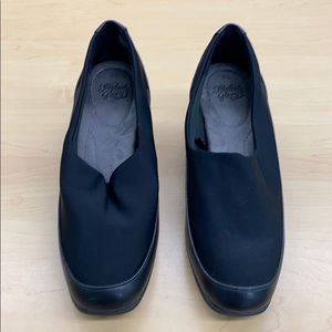 Faded Glory Slip On Heel. Black